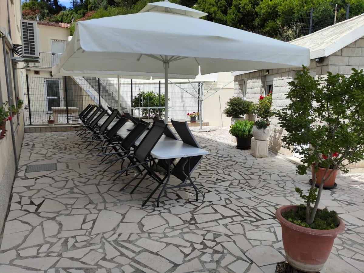 Villa Niko Podstrana Bagian luar foto